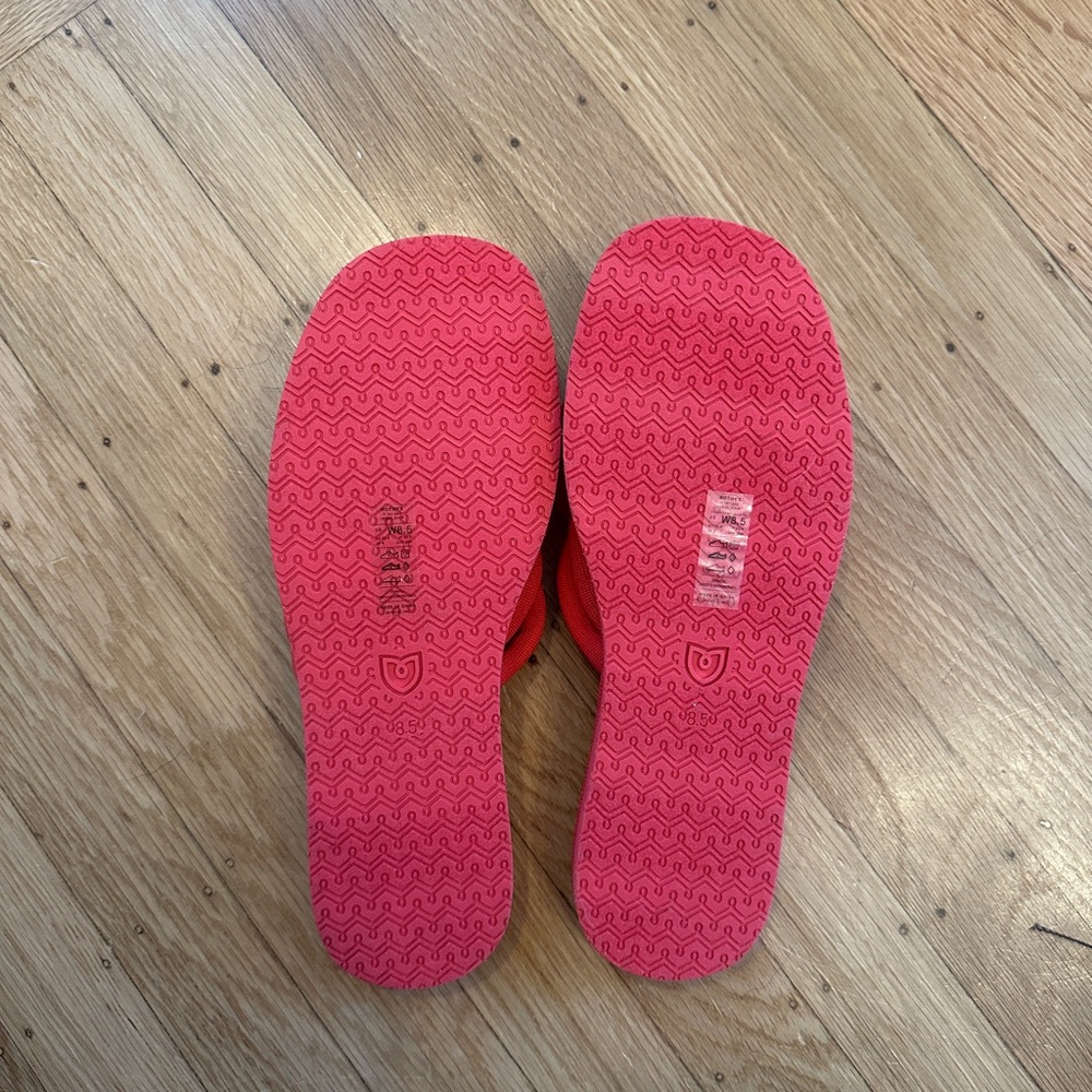 Brand New Rothy’s Slide Sandals in Red size 8.5 - Picture 2 of 2
